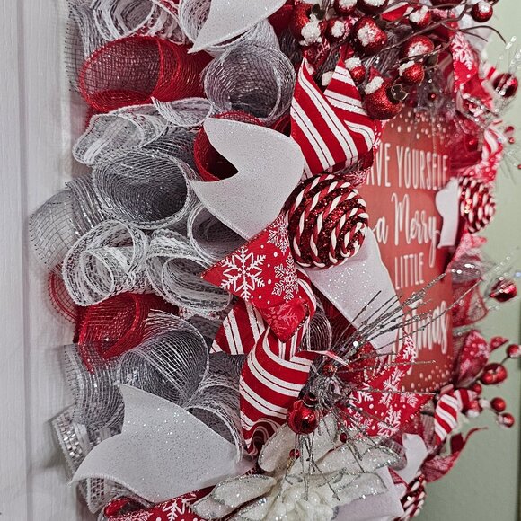 🎅 "Have Yourself a Merry Little Christmas" Wreath 🎄 - Picture 7 of 7